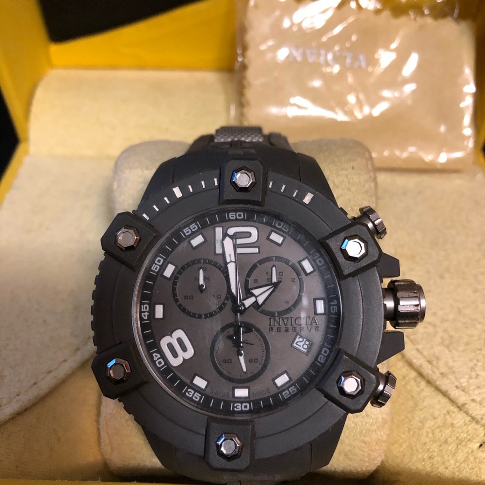 Invicta Men's Black and Silver Chronograph Watch